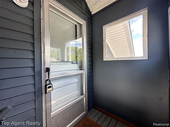 3rd image of 1176 S Main St Suite A