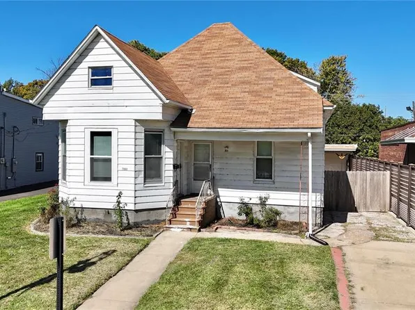 611 W Main St, Collinsville, IL 62234