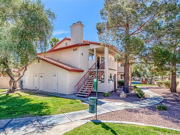 3rd image of 805 Rock Springs Dr APT 202