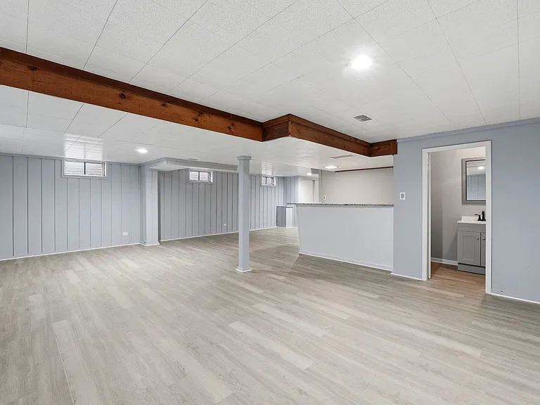 152 Crestwood Dr — Photo 24