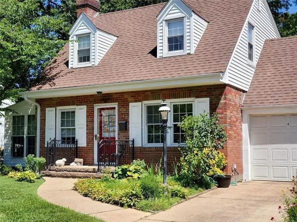 3 Stratford Ln, Saint Louis, MO 63144