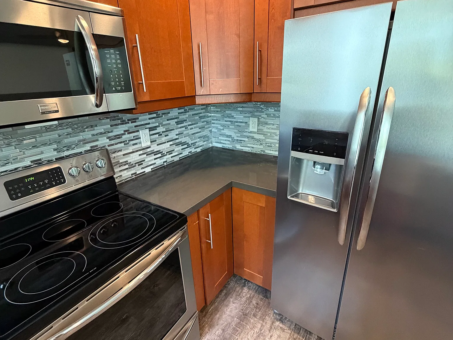 Studio, 600 sqft, $2,450 — Photo 2