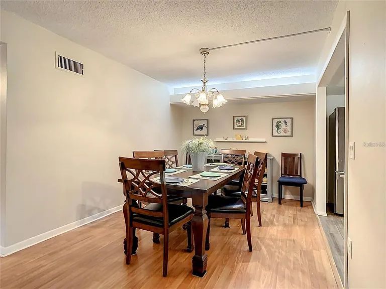 4780 Cove Cir #101 — Photo 8