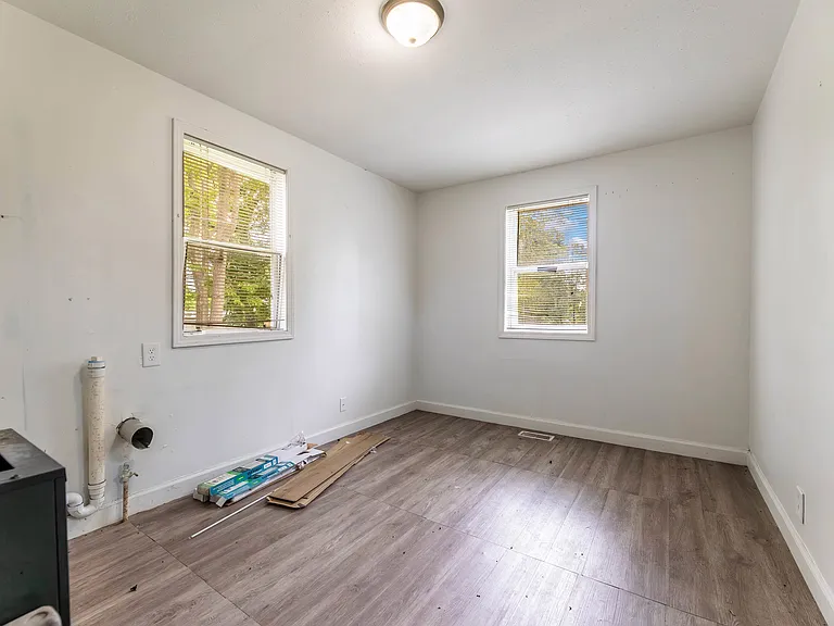 306 S Lincoln St — Photo 11
