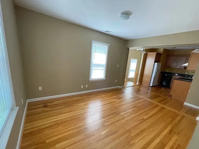 204 Fayette St #204 — Photo 1