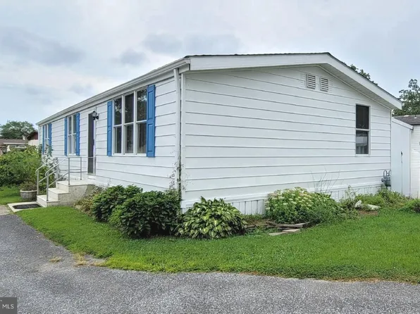 140 Country Ln, Buena, NJ 08310