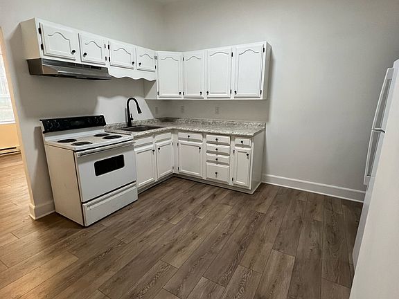 3rd image of 263 Cumberland St APT 1