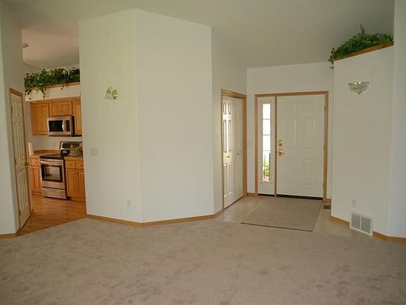 3rd image of 3092 Avenue E