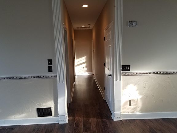 2nd image of 1039 Kells Ct