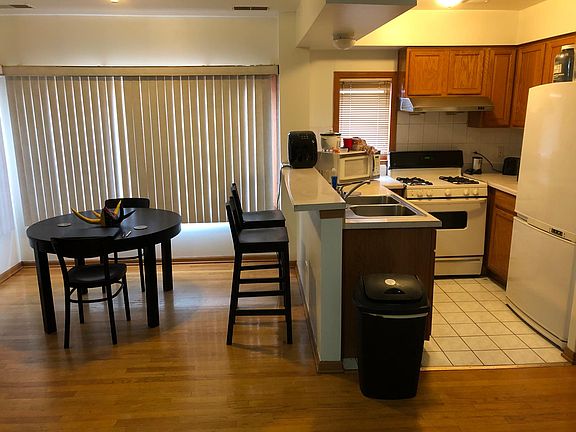 5th image of 1918 S Wells St Unit 3