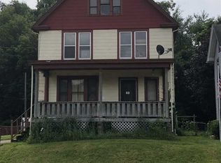170 Kaufmann Ave, Dubuque, IA 52001