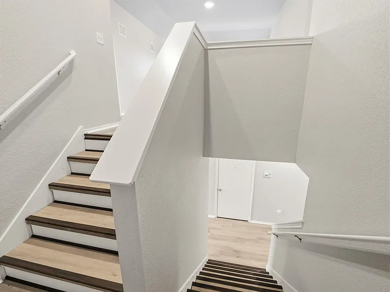 5912 Berriweather Dr — Photo 16