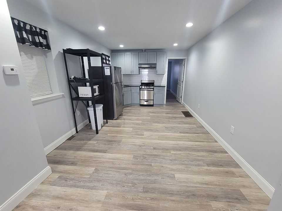 living room/dining room