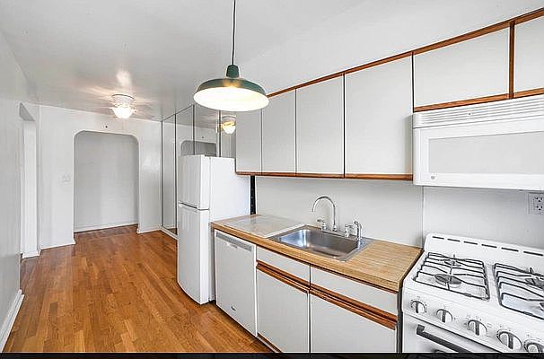 1st image of 359 Ovington Ave APT C12