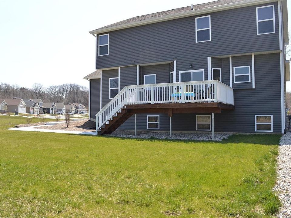 2nd image of 845 E Shakespeare Dr