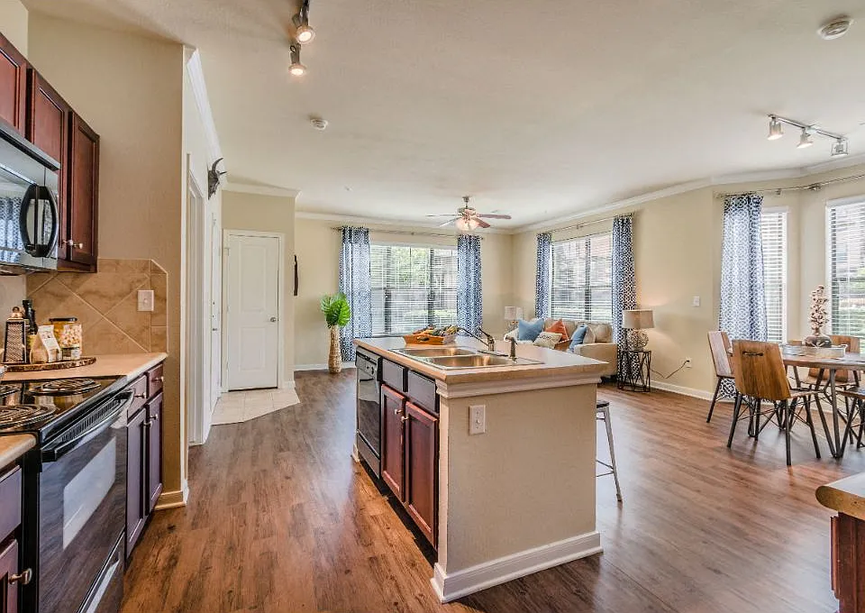 Hunter's Cove Apartments