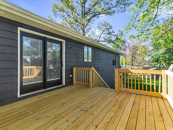3rd image of 3077 Cordele St