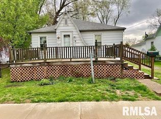 613 N Beech St, Centralia, IL 62801