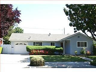 1st image of 1055 Hudson Way