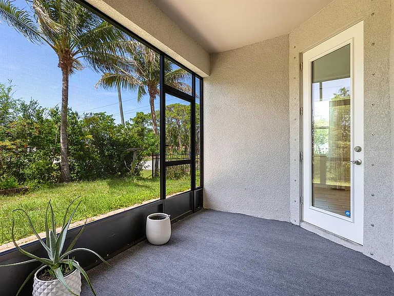 4401 Conchfish Ln — Photo 14