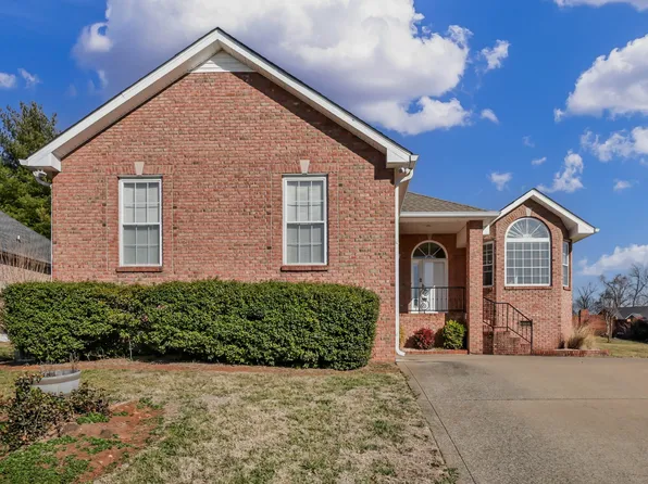 731 Courtland Ave, Clarksville, TN 37043