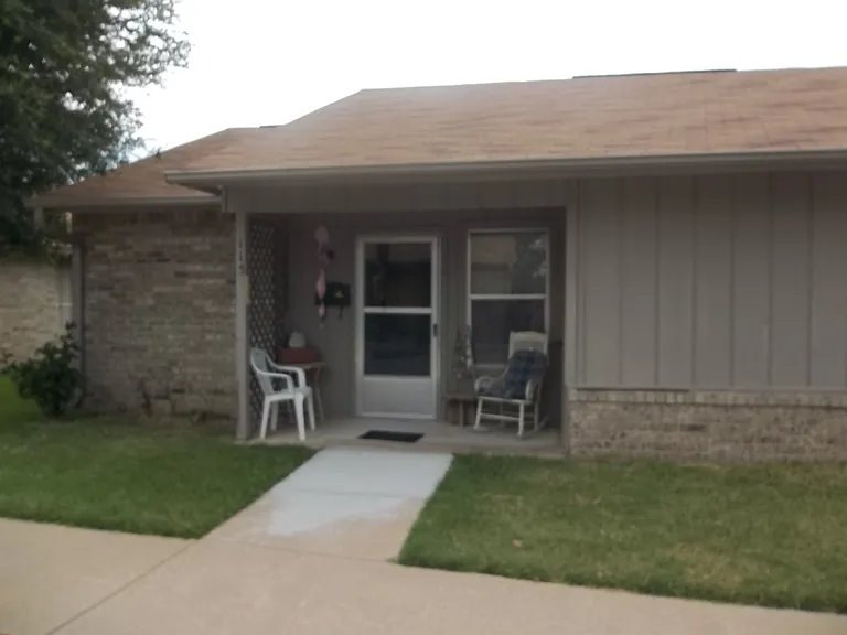 4 Huett Cir — Photo 3
