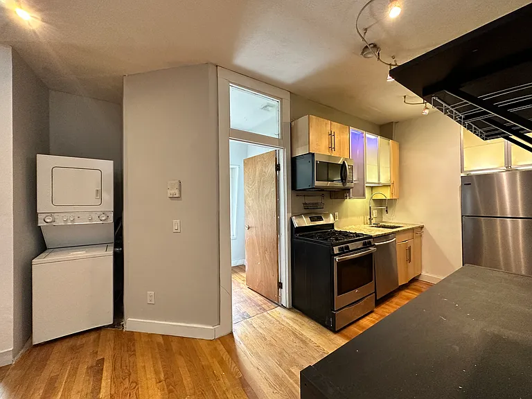 117 Almy St #3-A — Photo 2