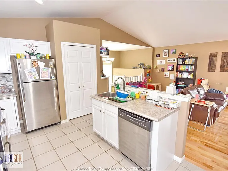 1003 Silverdale Dr #UPPER — Photo 28