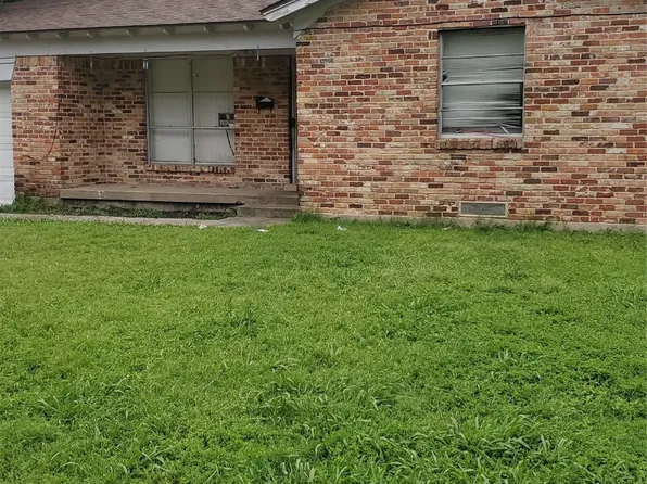 339 Beautycrest Dr, Dallas, TX 75217