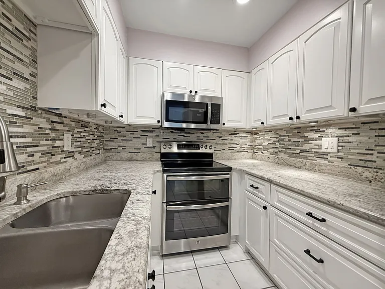 4607 W Fig St #209 — Photo 6