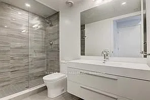 39 Roehampton Ave #2309 — Photo 15