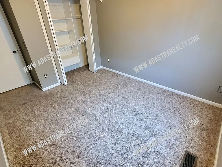 14801 W 123rd Ter — Photo 7