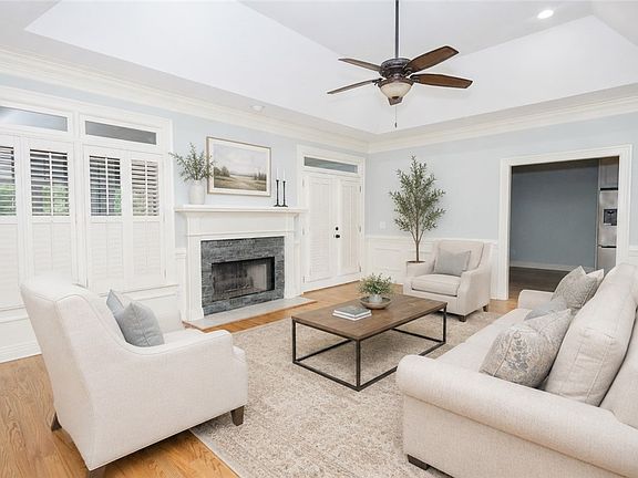 5th image of 162 Asheton Ln