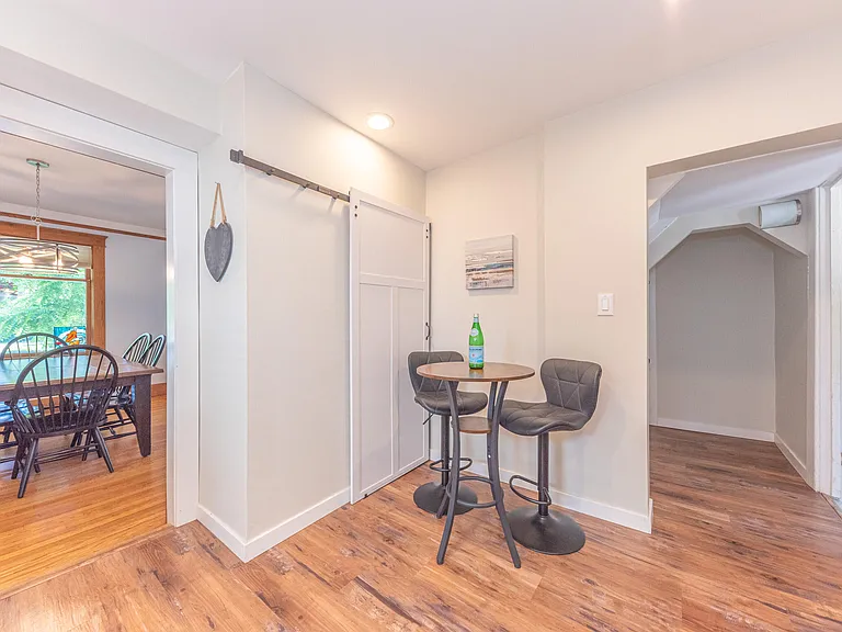 1123 W Huron St — Photo 13