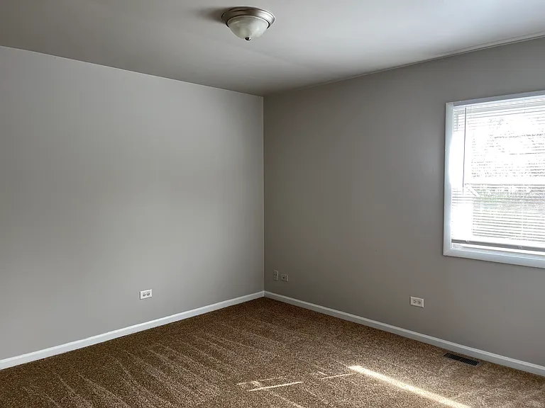 22127 Belmont Rd — Photo 7