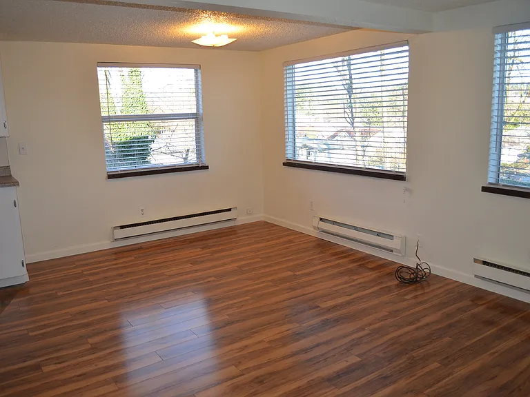1116 11th St #B — Photo 2