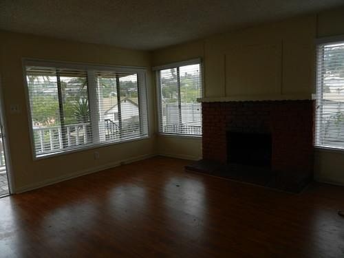 4th image of 436 Kendall Ave