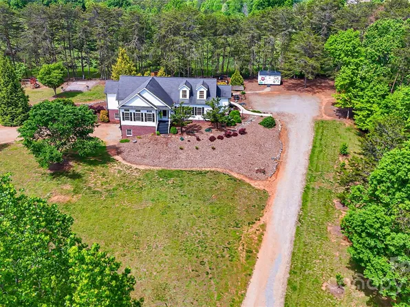 5562 Jenkins Rd, Morganton, NC 28655