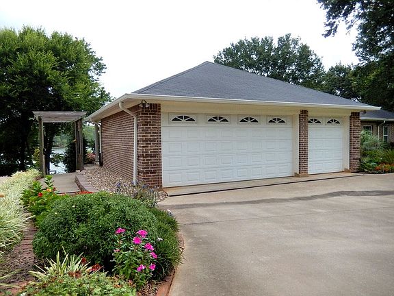 4th image of 426 County Road 3515