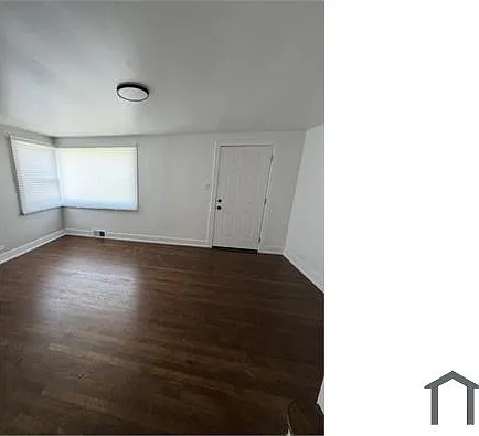 9731 S Brennan Ave — Photo 4
