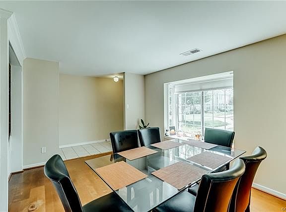 4th image of 43 Skipwith Green Cir