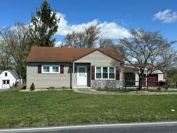 1373 Crottlestown Rd, Chambersburg, PA 17202
