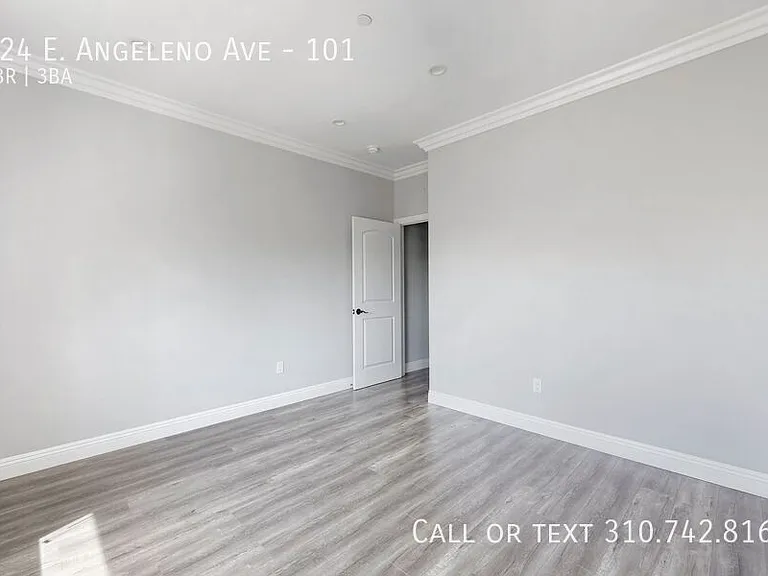 524 E Angeleno Ave #101 — Photo 6