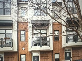 946 E 8th St #946, Charlotte, NC 28204