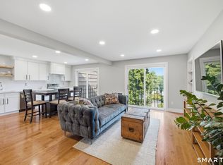 Woodview Terrace,Woodway Manor, Stamford, CT 06907