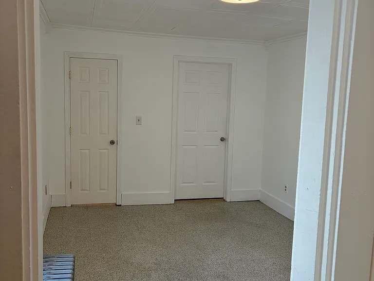 170 Pine St #5 — Photo 16