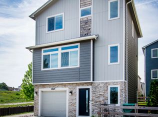 2049 Corker Vw, Colorado Springs, CO 80910