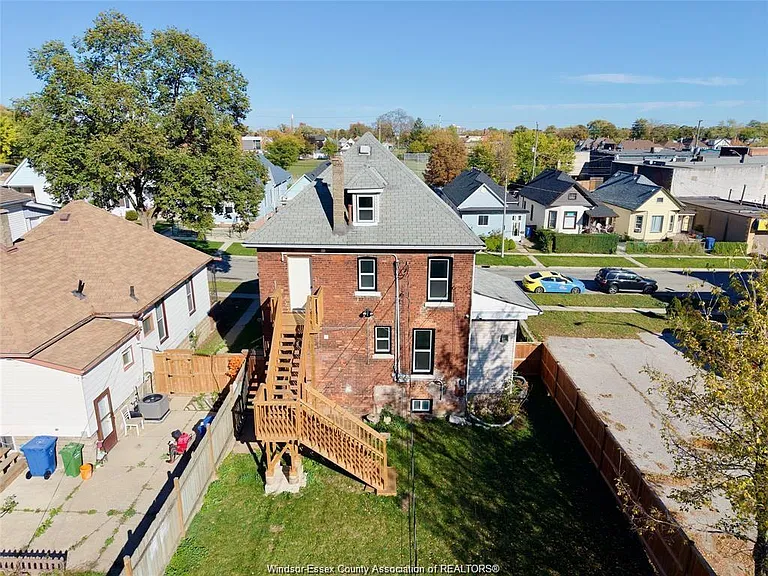 531 Langlois Ave — Photo 27
