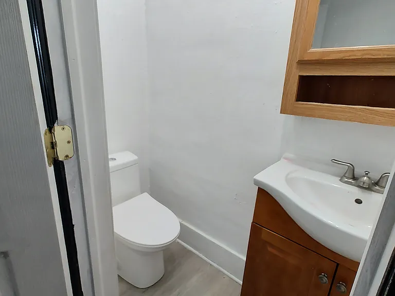 155 W Railroad St — Photo 11