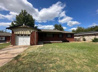 407 W Fairchild Dr, Midwest City, OK 73110